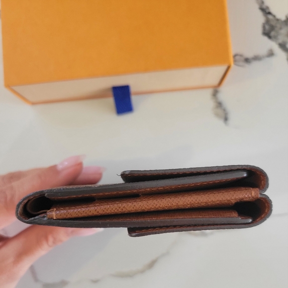 🍒 Louis Vuitton Ellise Trifold wallet - Picture 8 of 10